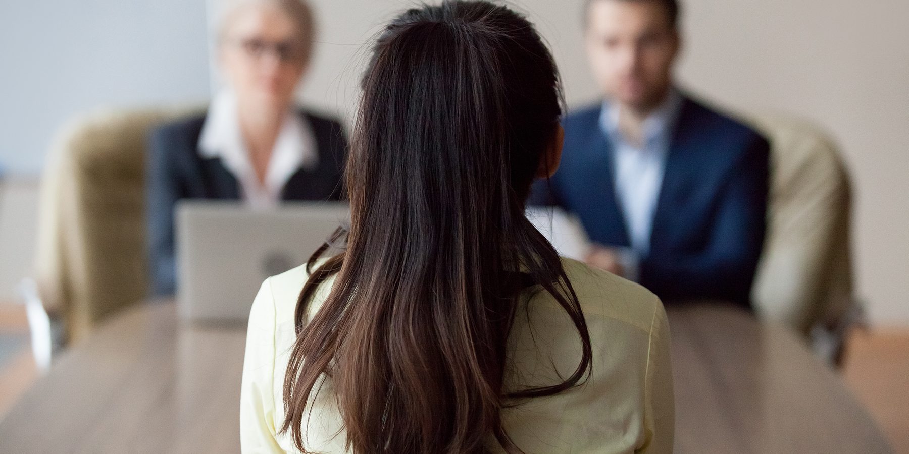 Mind the Gap between University and Career! Mind the Gap between University and Career!