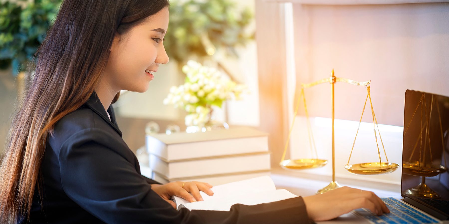 How university law tutoring can help you land a job at Magic Circle law firms